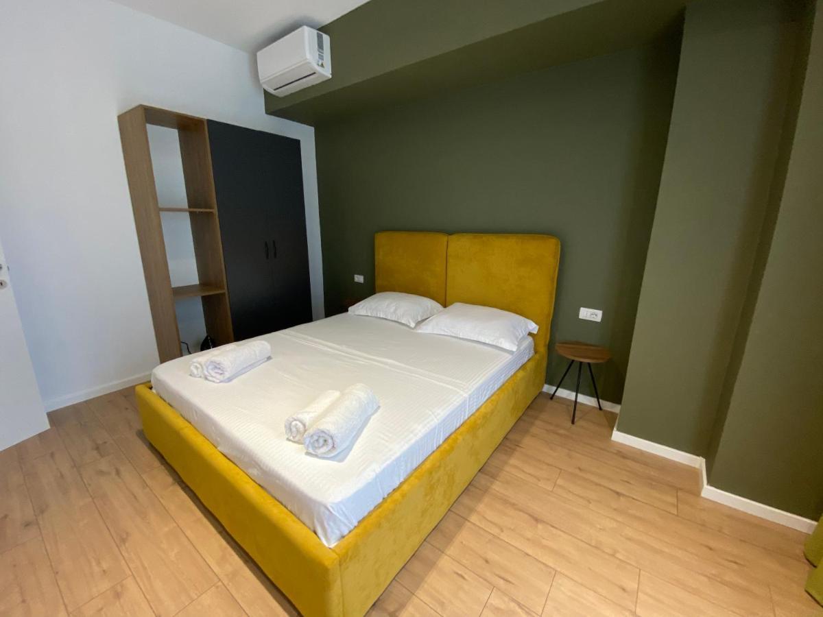 Brand New Apts Located At The City'S Main Square-100 Mbs Wifi Durres Exterior photo