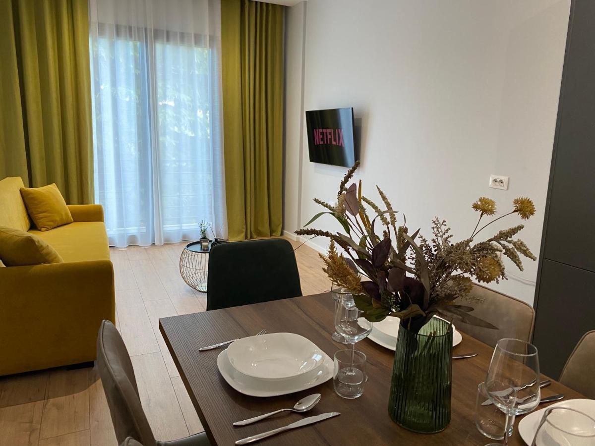 Brand New Apts Located At The City'S Main Square-100 Mbs Wifi Durres Exterior photo