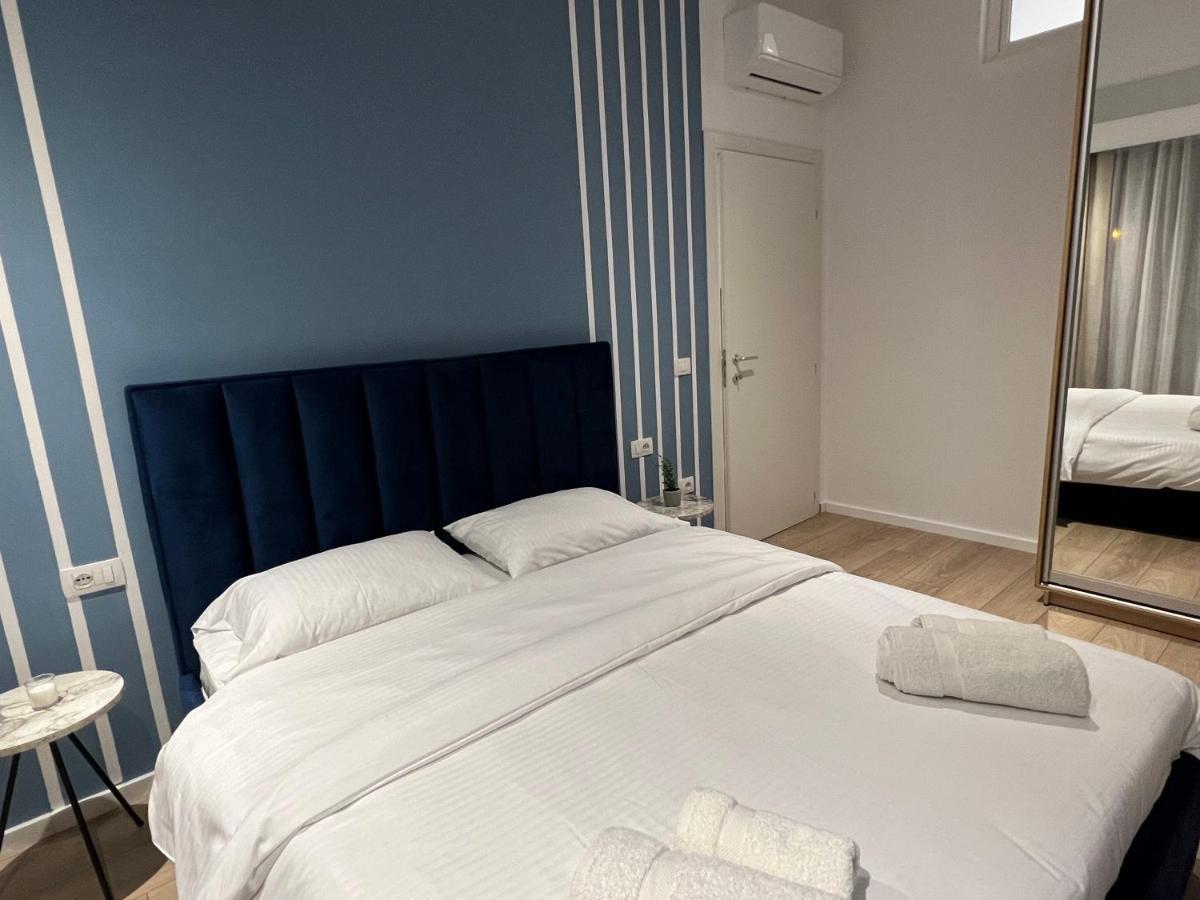 Brand New Apts Located At The City'S Main Square-100 Mbs Wifi Durres Exterior photo
