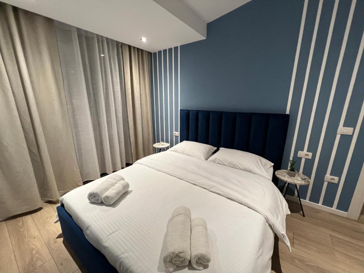 Brand New Apts Located At The City'S Main Square-100 Mbs Wifi Durres Exterior photo