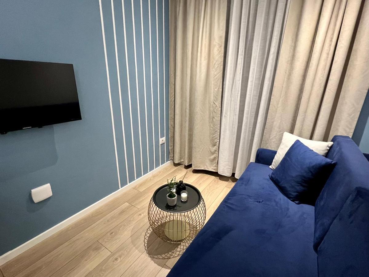 Brand New Apts Located At The City'S Main Square-100 Mbs Wifi Durres Exterior photo